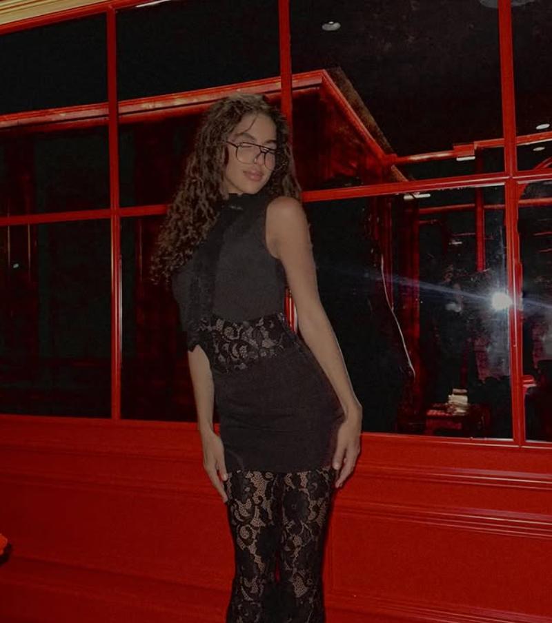 Zoe Bayona - Instagram.