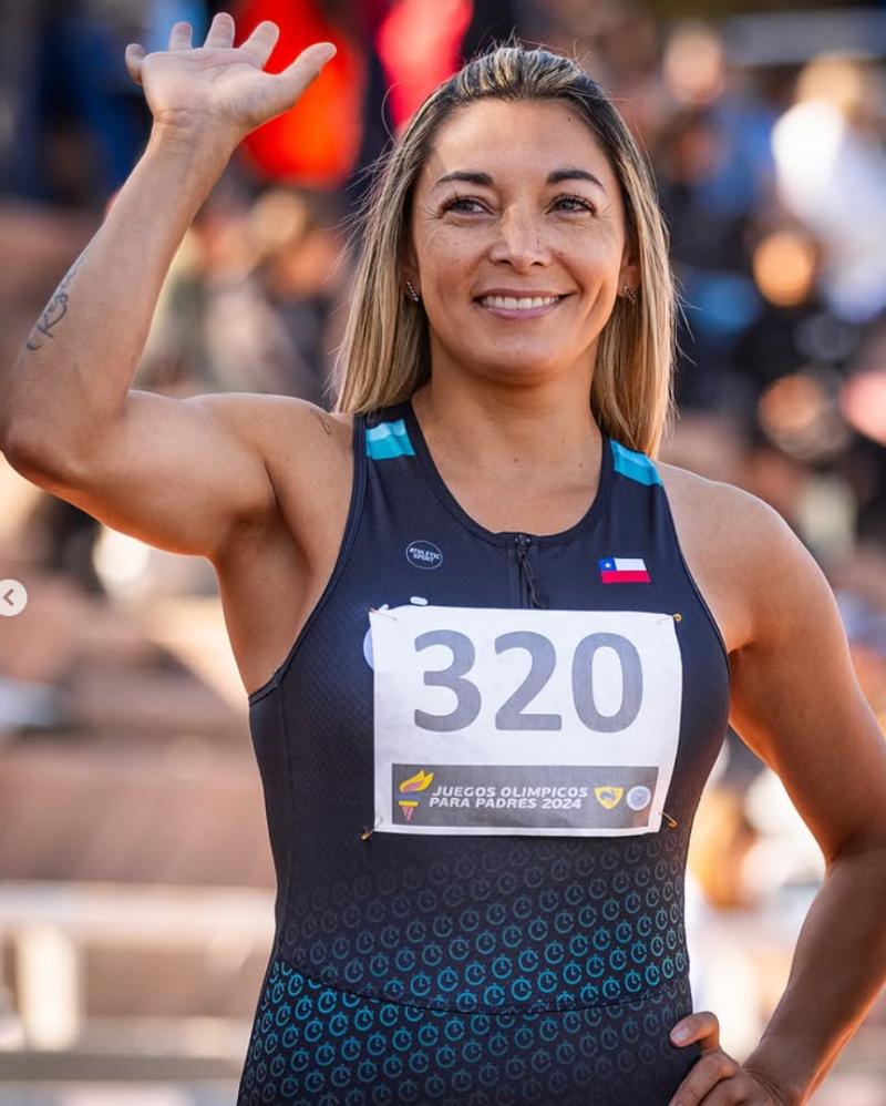 Evelyn Ortiz - Mundos Opuestos.