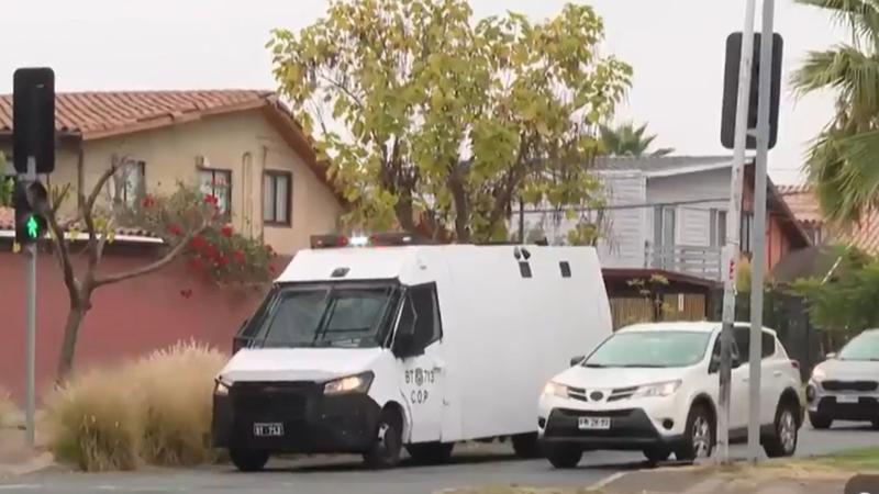Carabineros de Chile llega al Estadio Monumental de Colo Colo