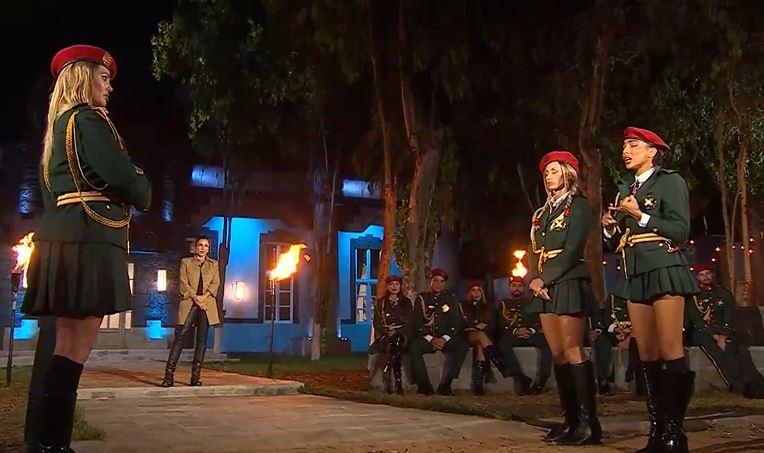 Faloon Larraguibel y Zoe Bayona en la Corte Marcial