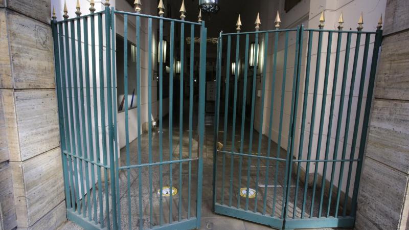 Locales cerrados por feriado irrenunciable - Créditos: ATON