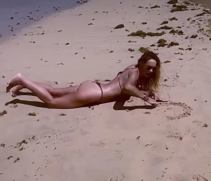 Angélica Castro - Instagram