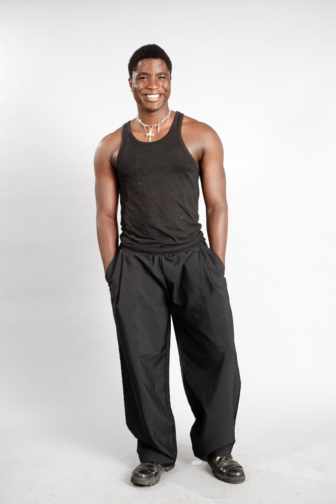 Mike Milfort - Mundos Opuestos.