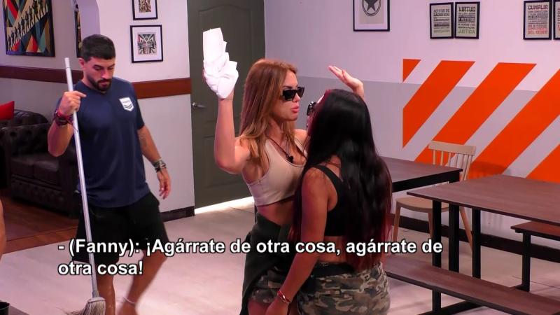 Gala y Fanny discuten