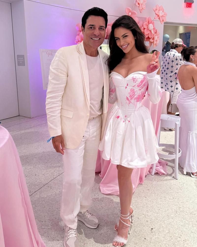 Chayanne y Emilia Dides - Instagram