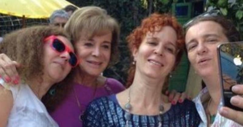 Liliana Ross y sus hijas / Créditos: IG @vanemillerchile