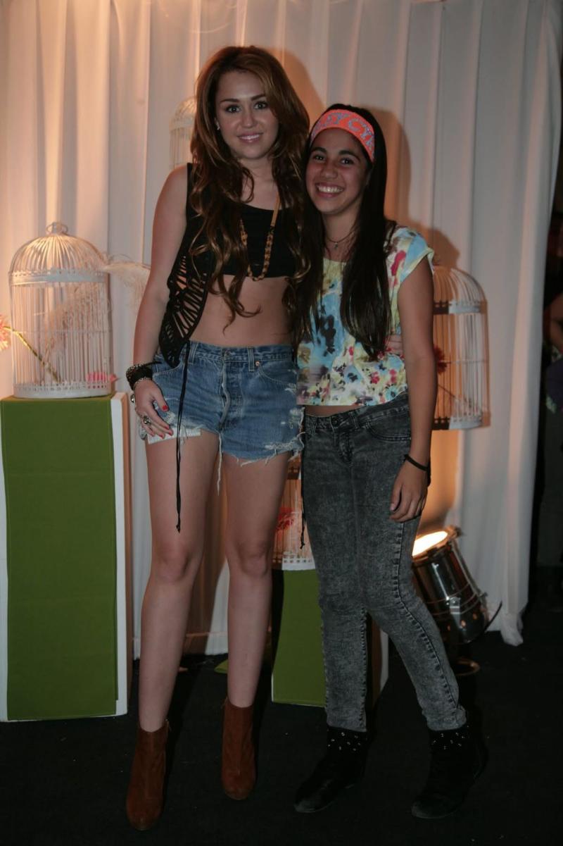 Antonia Kohler y Miley Cyrus
