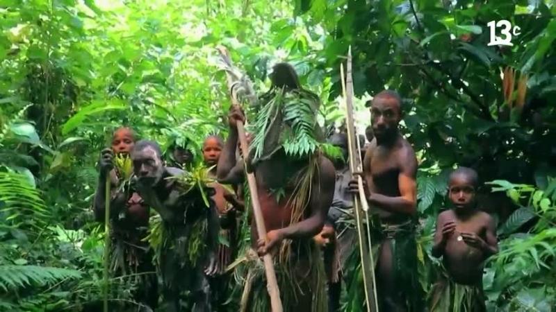 Tribu iatmul en Secretos de un reportero.