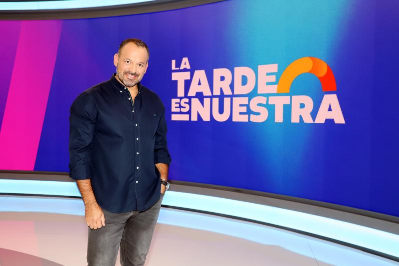 Alfonso Concha conducirá "La tarde es nuestra"