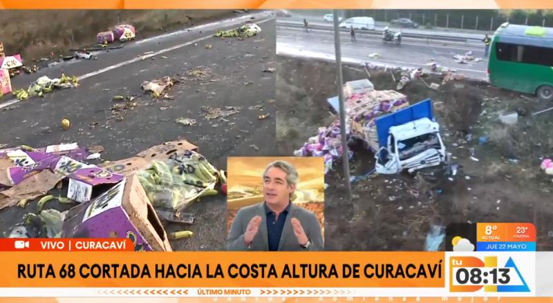Ruta 68 cortada por grave accidente entre bus y camión a la altura de Curacaví.