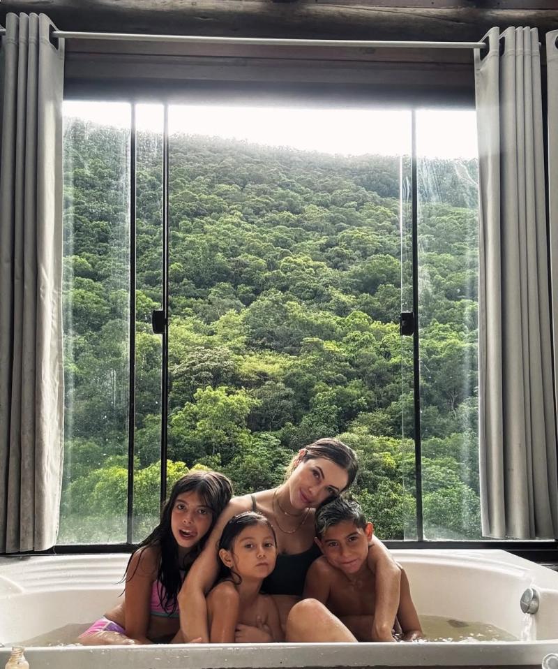 Daniela Colett - Instagram.