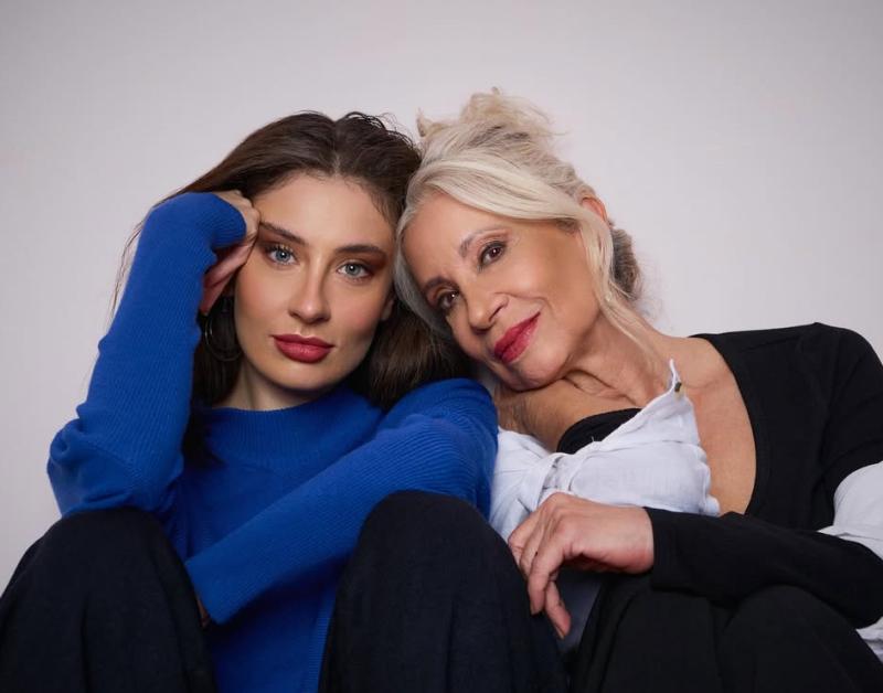 Luciana Ibáñez y su mamá Loreto Valenzuela - Instagram