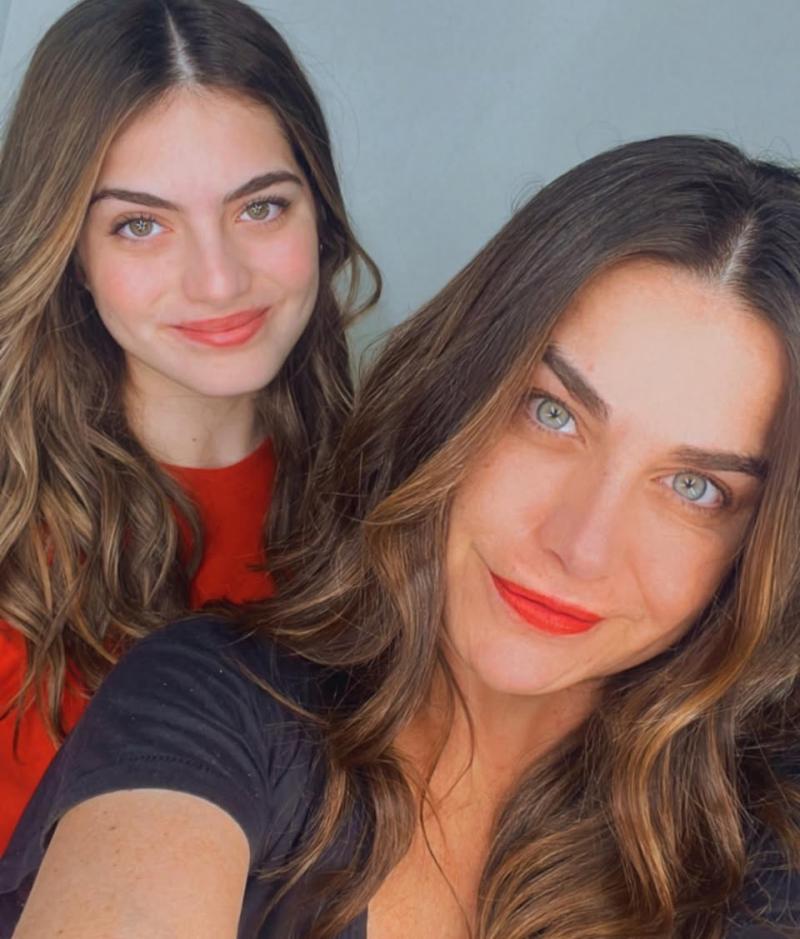 Ingrid Cruz junto a su hija - Instagram