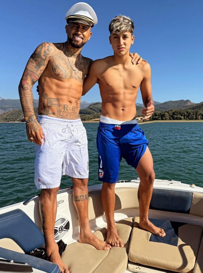 Arturo Vidal y su hijo Alonso - Instagram