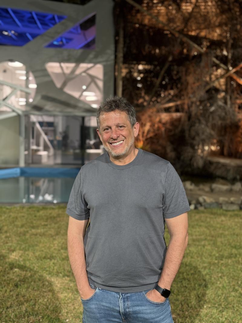 Marcos Gorbán, realizador de "Mundos Opuestos"