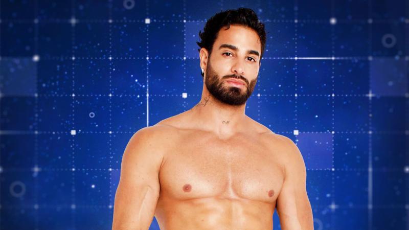 Yoan Curtis de "Mundos Opuestos"