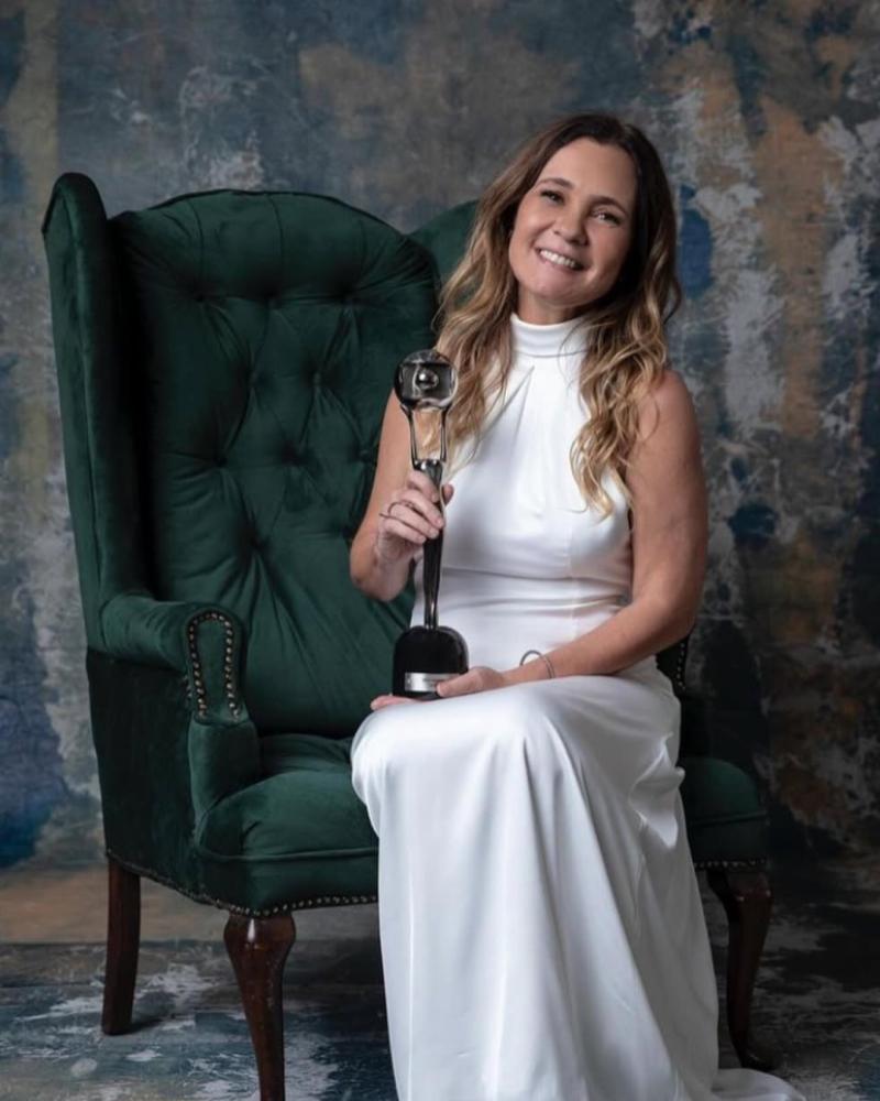 El presente de Adriana Esteves / Créditos: Instagram @archiveesteves