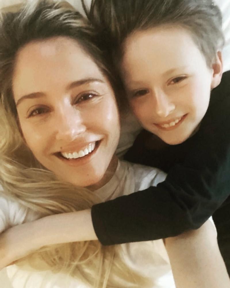 Mane Swett y su hijo | Instagram