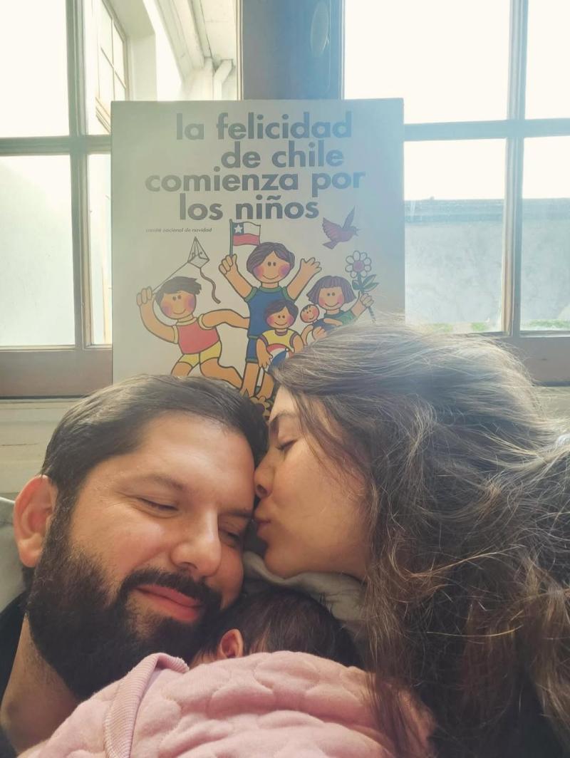 Presidente Gabriel Boric comparte primera foto de su hija Violeta - Instagram