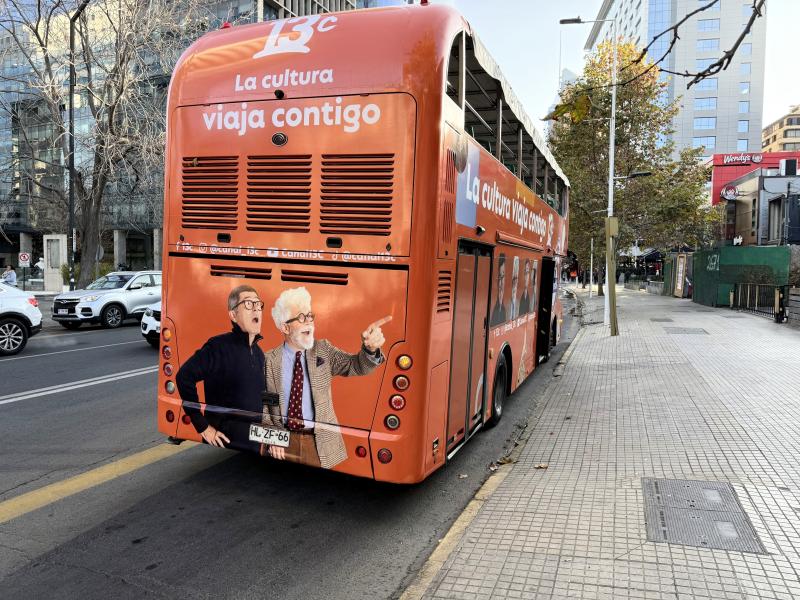 Bus Turistik con imagen de City Tour. Créditos: 13C