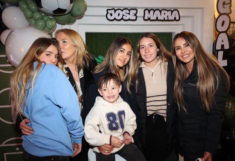 Hijo menor de Paloma Aliaga y Cristóbal Valenzuela cumplió 5 años