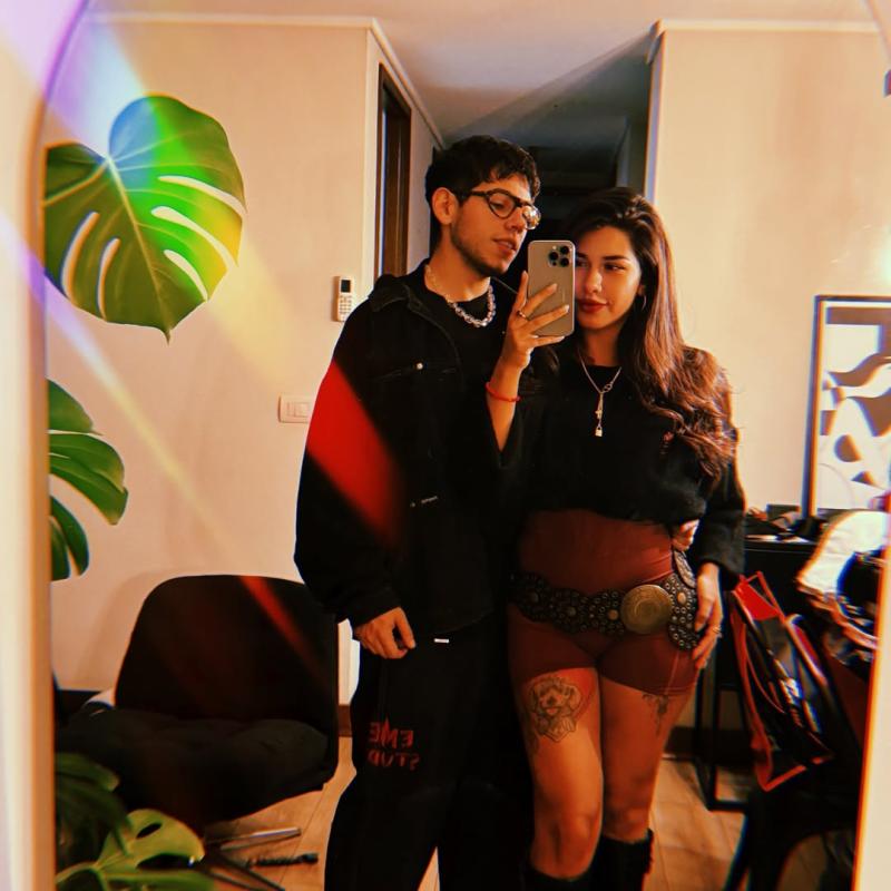 Julitroz junto a Eskarcita - Instagram