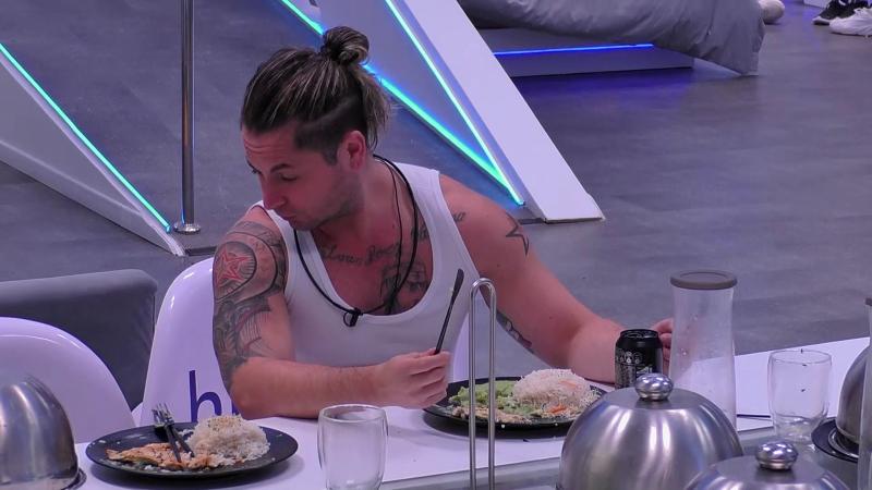 Canal 13 - Yuhui arremetió contra Princeso en Mundos Opuestos