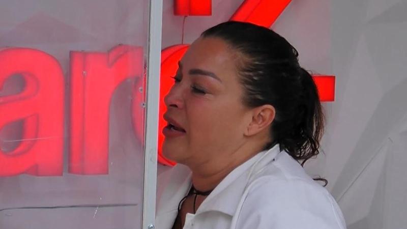 Marlen Olivari recibe llamada de su hijo