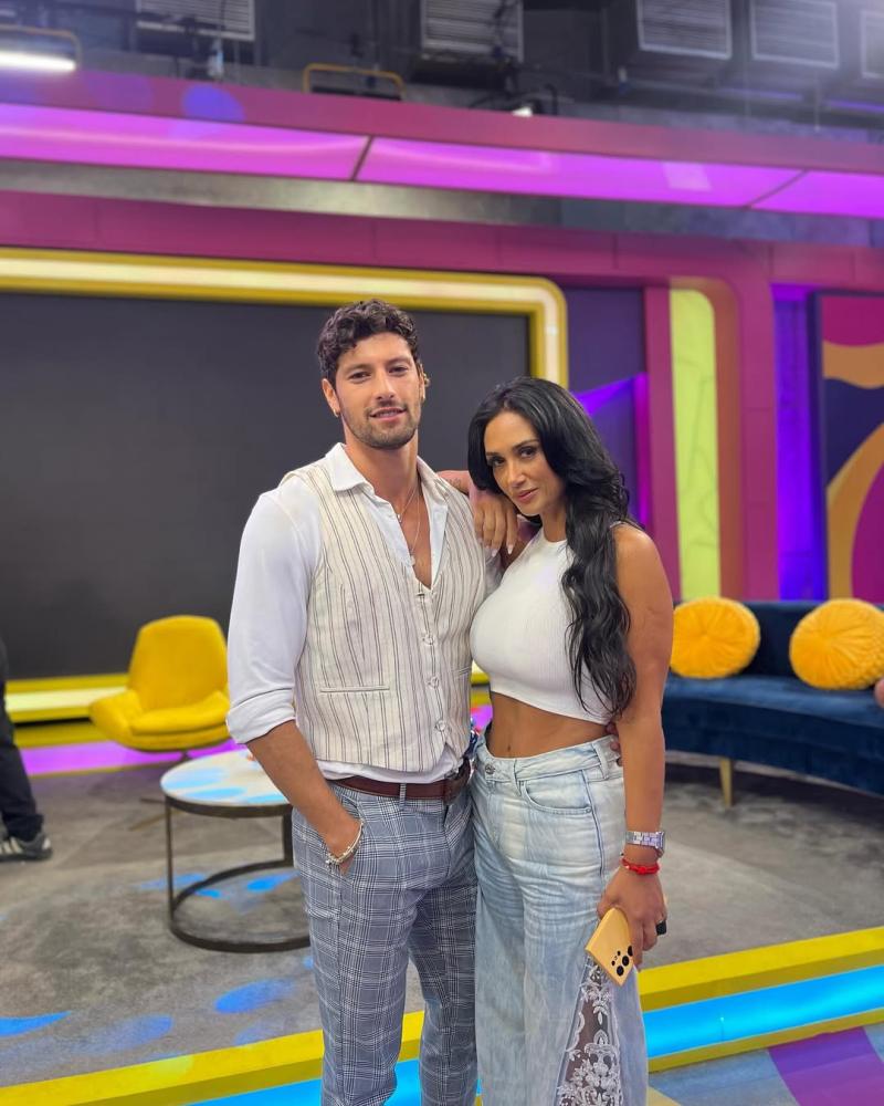Jhonatan Mujica junto a Pamela Díaz - Instagram