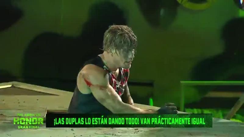 Rai y su herida en el hombro