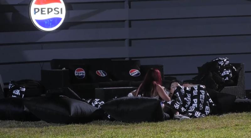 Canal 13 - Chilota coquetea con Yuhui