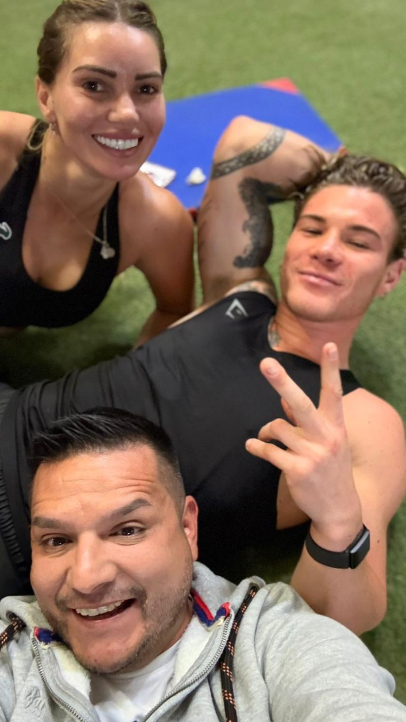 Faloon, Rai y Rodrigo Olivos