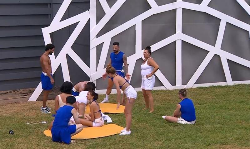 Participantes del Futuro entrenan