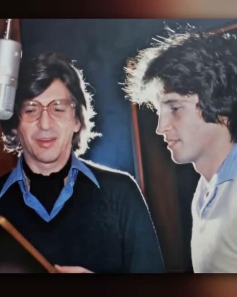 Emmanuel y su disco Íntimamente / Créditos: Instagram @emmanueloficial