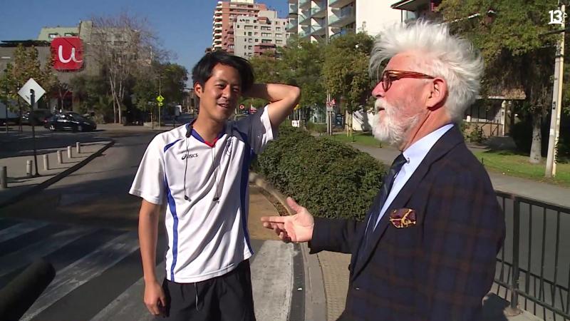 Joven japonés en City Tour. 13C.-