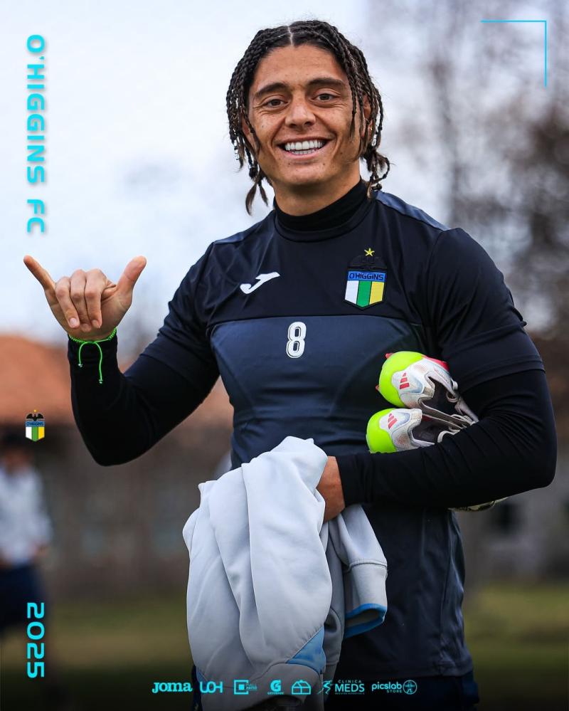 Joaquín Montecinos volvió a los entrenamientos con nuevo look - Instagram @ohiggins_oficial