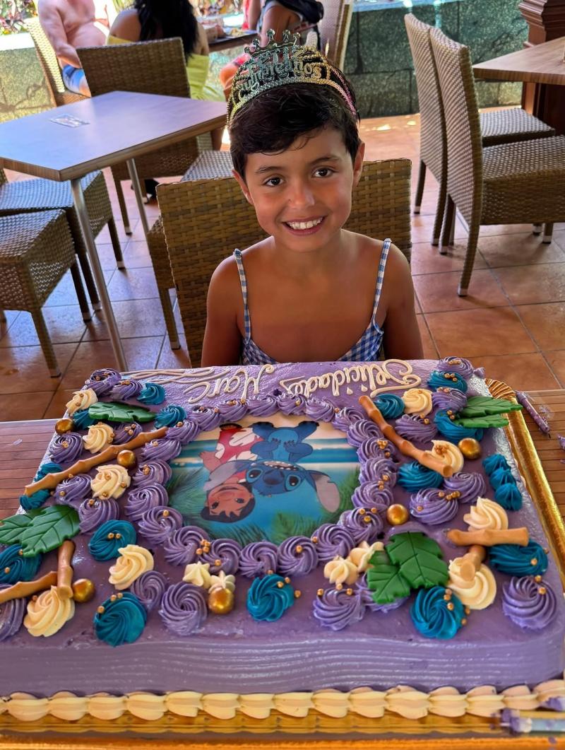 Marc lució una radiante sonrisa