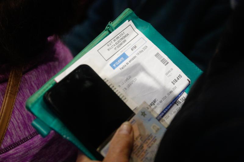 ¡Últimos días para postular a la tercera convocatoria del Subsidio Eléctrico! - Agencia Uno