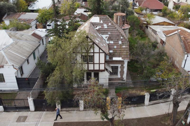Vista aerea de la proxima casa del Presidente Gabriel Boric, ubicada en calle real audiencia en la comuna de San Miguel. Jonnathan Oyarzun/Aton Chile