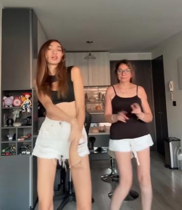 Thammy Palma junto a su madre Elizabeth Jara - Tiktok