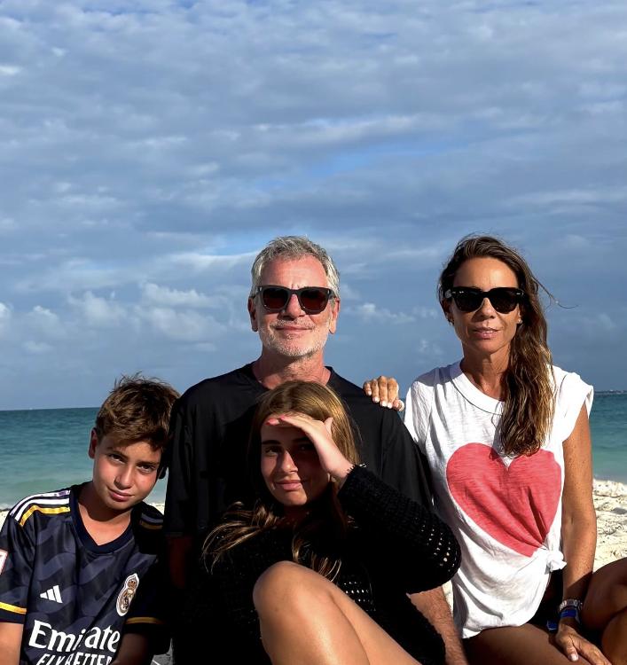 Álvaro Rudolphy y su familia | Instagram