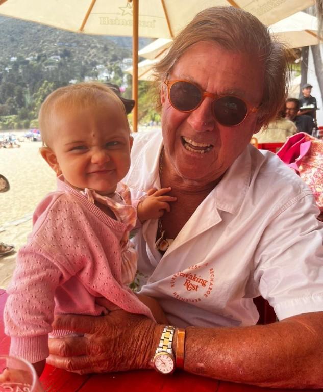 Emeterio y su nieta Aranza | Instagram