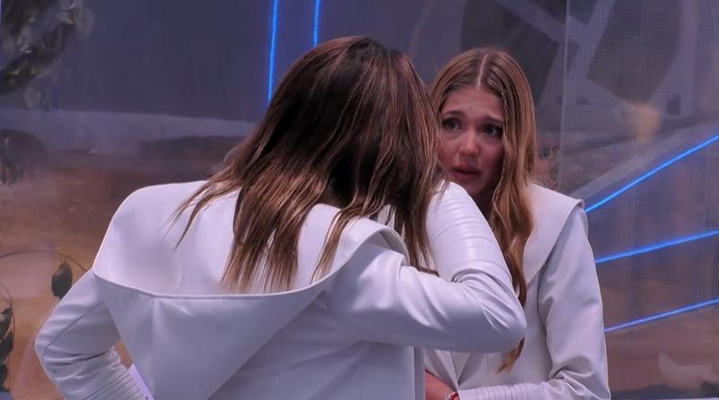 Disley y Roon en Mundos Opuestos