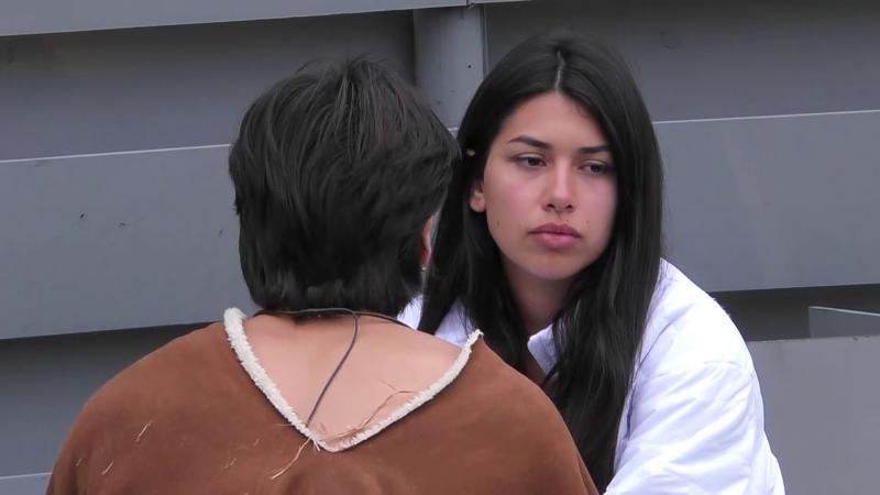 Eskarcita triste conversando con Alan