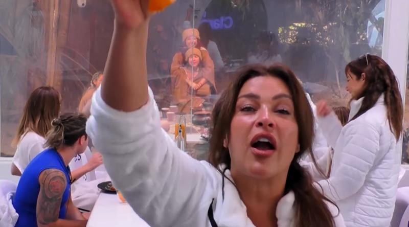 Marlen Olivari en Mundos Opuestos