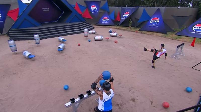 Competencia de salvación en Mundos Opuestos