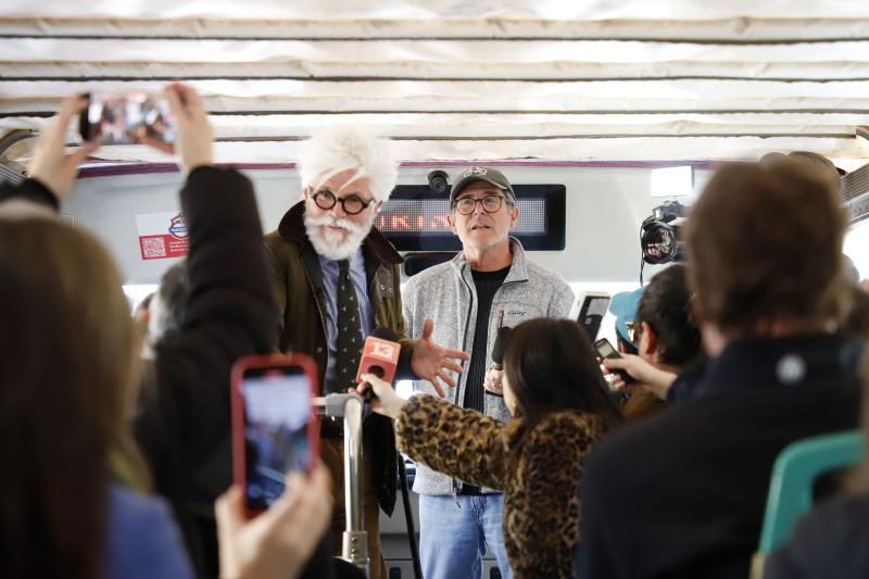 Conductores de City Tour en bus Turistik. Créditos: 13C