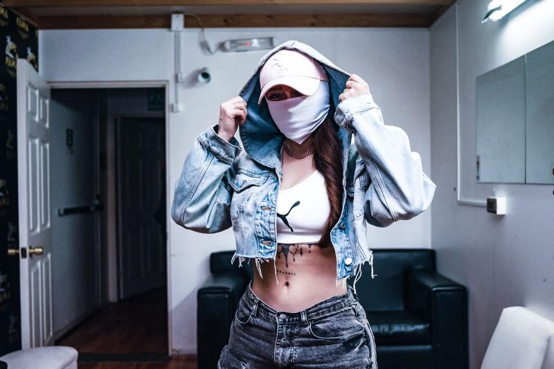 DJ Isi Glock, la mujer con que Karol Lucero