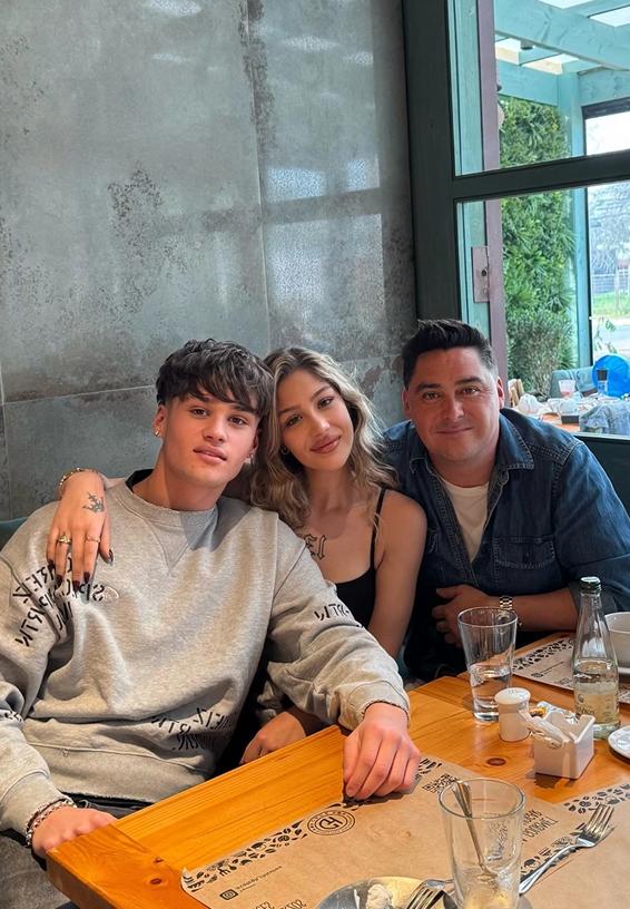 Historia de Manuel Neira con sus hijos, Trinidad y Mateo | Instagram