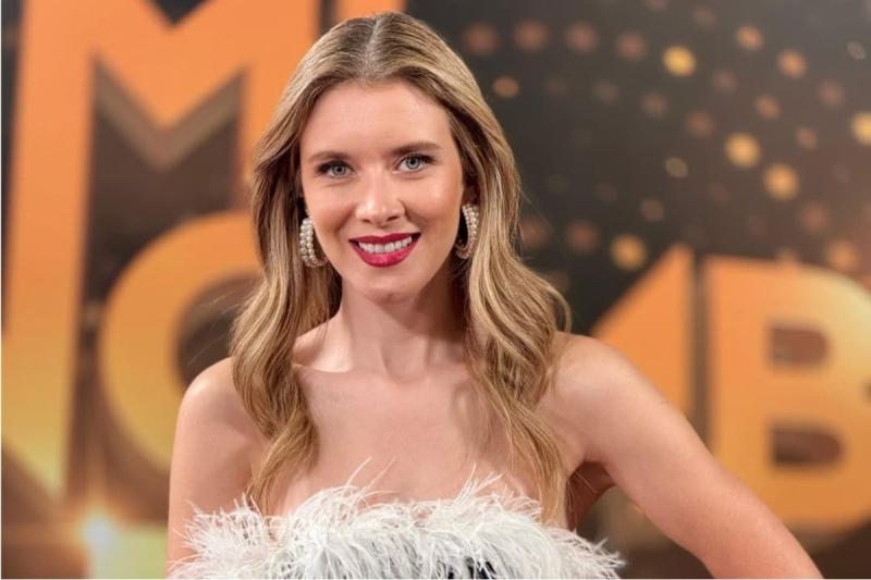 Carla Jara - Instagram